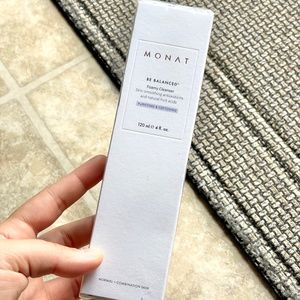 Monat Be Balanced Foam Cleanser